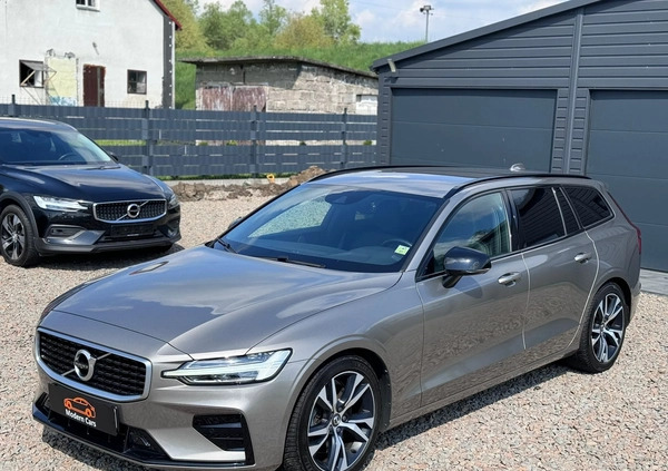 Volvo V60 cena 108900 przebieg: 177000, rok produkcji 2019 z Młynary małe 631